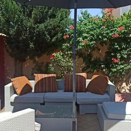 Guest house Un Petit Nid Douillet *
